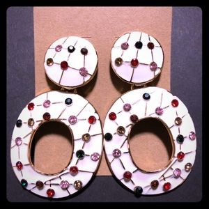 White fashion hoop w/multi color rhinestones